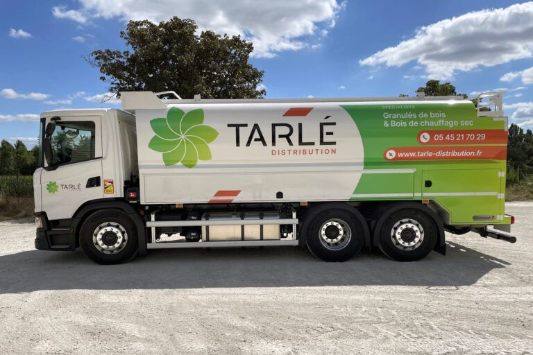 Livraison de granulés de bois en vrac – Tarlé Distribution (Charente 16)